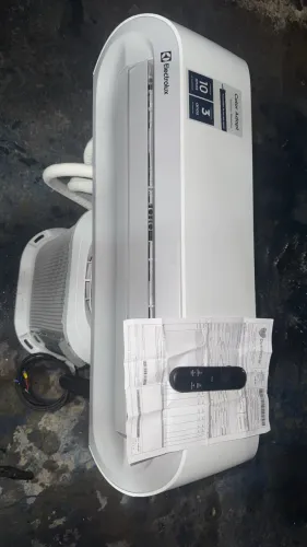 Central de Ar Electrolux 9.000 Btus já incluso a instalação 