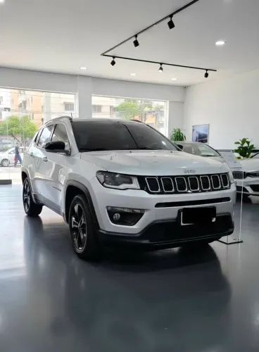 Jeep Compass Longitude 2.0 4X2 Flex 16V Aut. 2017