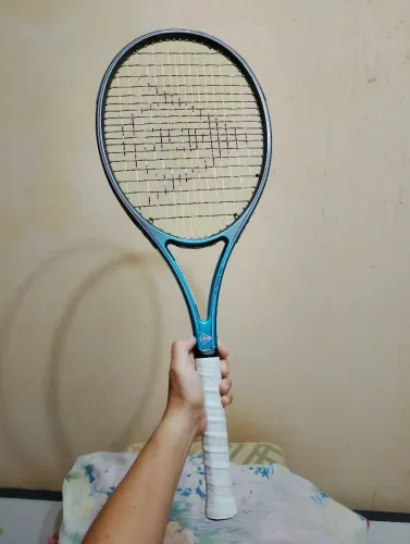 Raquete Dunlop Steffi Graf (item de colecionador)