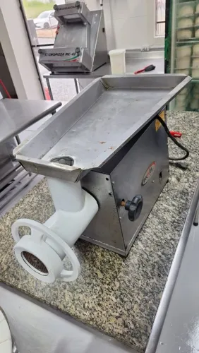 Moedor de carne Becker todo revisado.