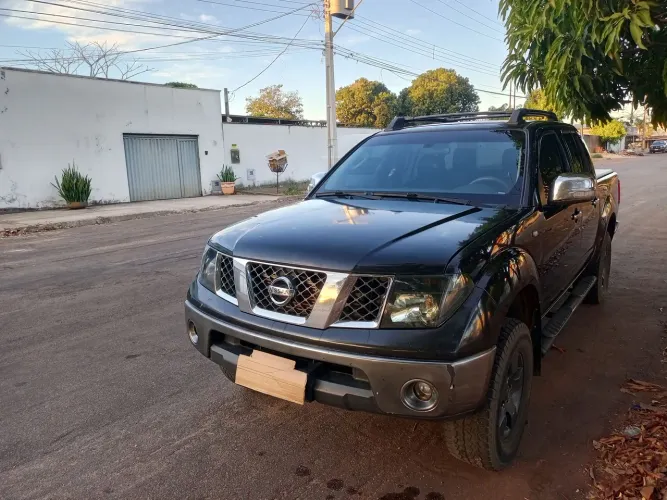 Nissan Frontier Se/se Strik CD 4X2 2.5 TB Dies. 2012