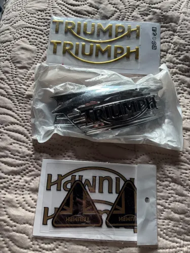 ADESIVO DA MOTO TRIUMPH . SPEETIN TWIN