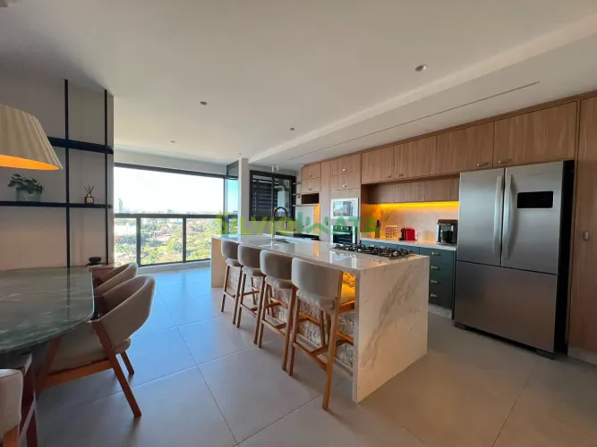 Apartamento com 93,59 m² à venda por R$ 1.350.000,00 na Vila Bosque, Maringá-PR
