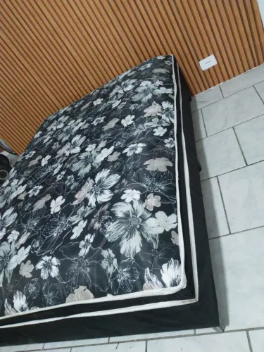 Cama box de molas casal novíssima ENTREGO