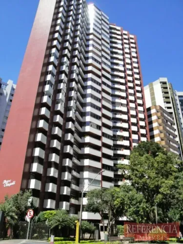 APARTAMENTO LOCALIZADO EM FRENTE A PRAÇA DO JAPÃO.