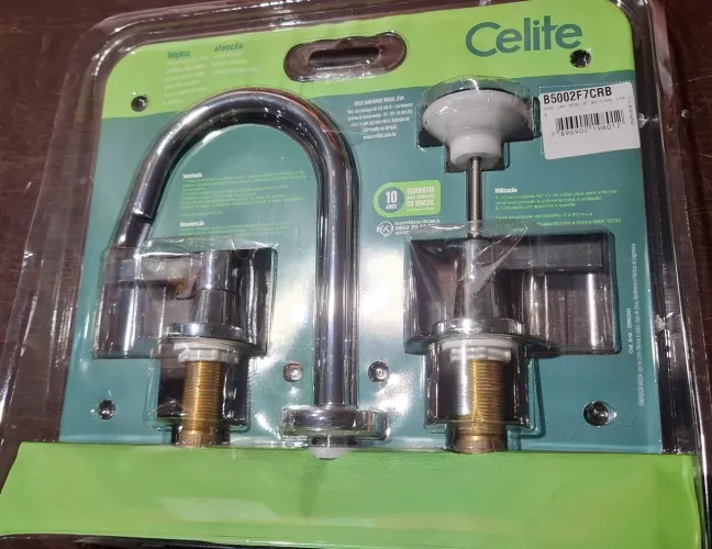 Misturador Para Banheiro Cromado Mesa Bica Alta Celite Lix Cromado