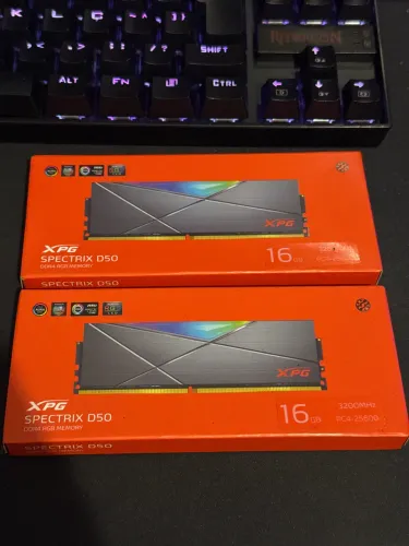 Troco memória XPG Spectrix D50