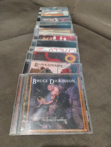 Lote Coleção 18 Cds _ METAL/ HARD ROCK/ CLASSIC ROCK ( Ozzy / Led Zeppelin / Sepultura) 