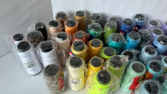 Lote de Linhas para costura