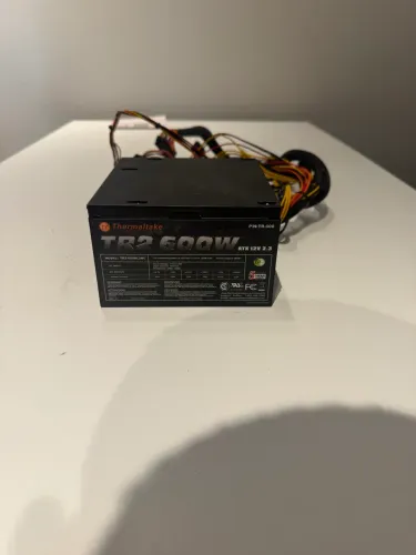 Fonte 600W TR2 TR-600 Thermaltake