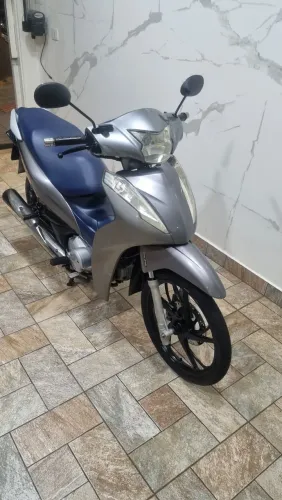 Biz 21 com alarme.moto em ótima conservação.