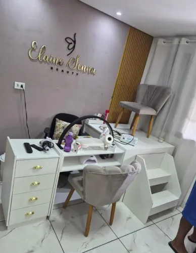 Trono manicure