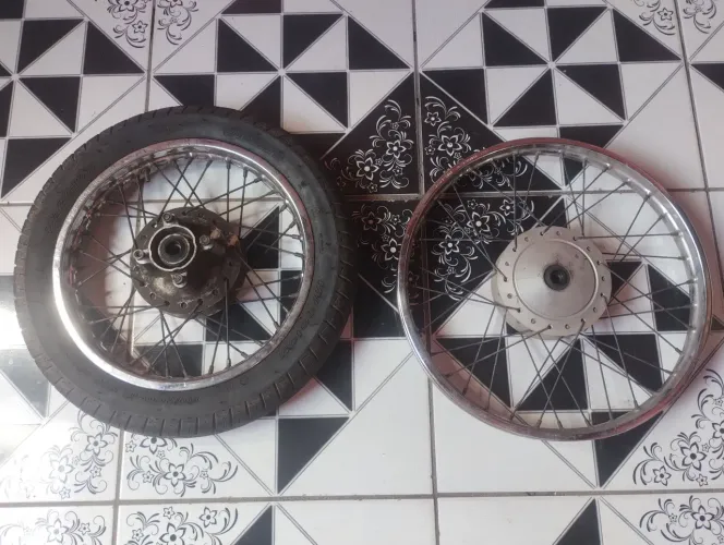Rodado da pop 110 com pneu traseiro