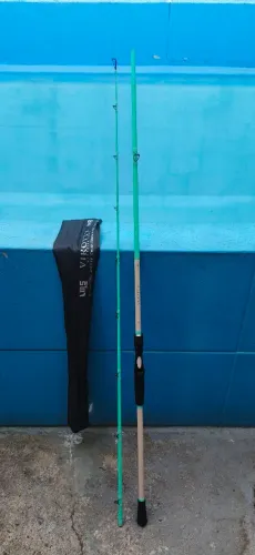 Vara de pesca Lumis Virotty e Crank