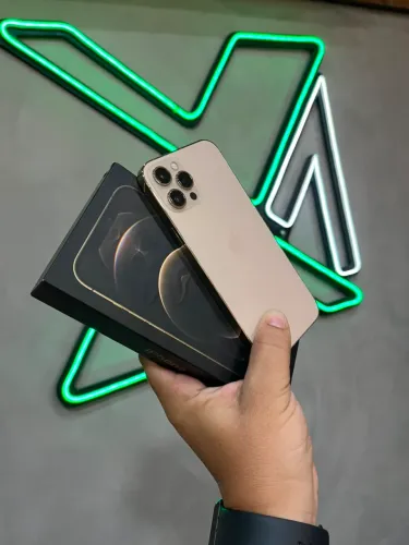 iPhone 12 Pro maxx com garantia - levo até você 