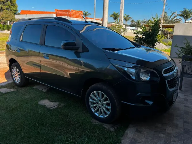 Chevrolet Spin LT 1.8 8V Econo.flex 5P Mec. 2016