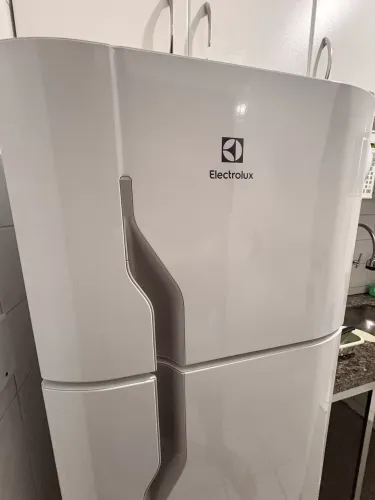 Refrigerador Electrolux 260 Litros Branco DC35A 127 Volts