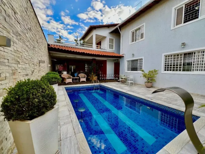 Casa 6 Quartos sendo 3 Suites a venda Jardim Atlântico