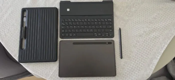 Galaxy Tab S8 + S Pen + Capa Teclado + Capa Articulada + Mouse (Completo!)
