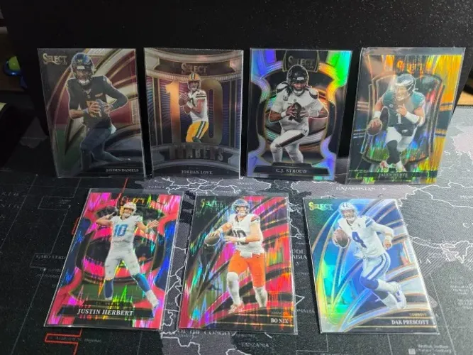 NFL QBs Stars Panini Select 2025 - Herbert, Hurts, Stroud, Daniels, Bo Nix