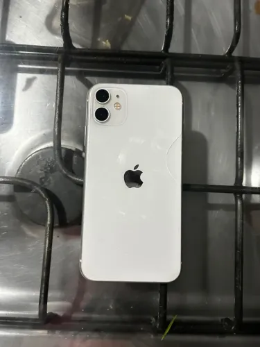 iPhone 11 64 GB