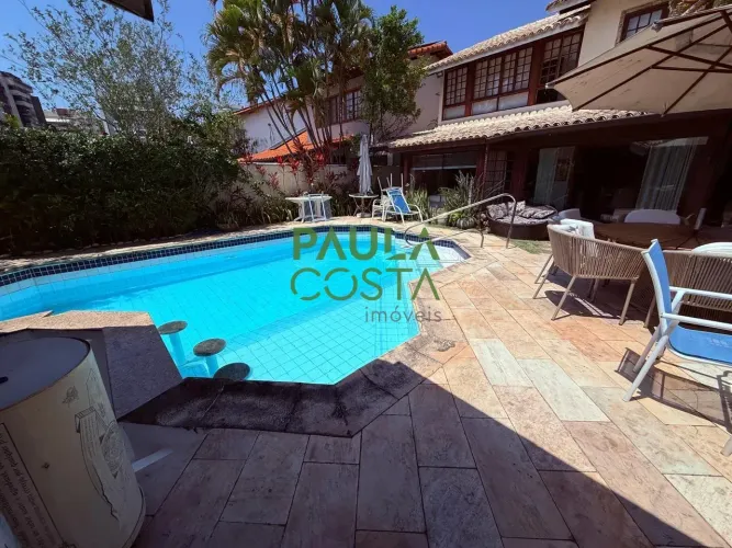 Casa de Condomínio para venda com 4 quartos na Barra da Tijuca com 350m²