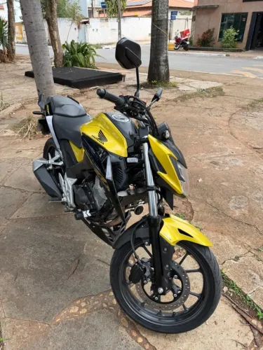 Honda CB 300f Twister Flex 2023