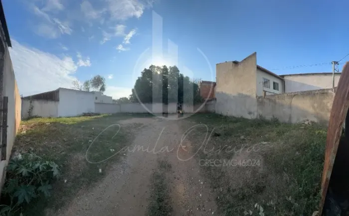 Venda: Lotes no Bairro Tiradentes em Gov. Valadares/MG