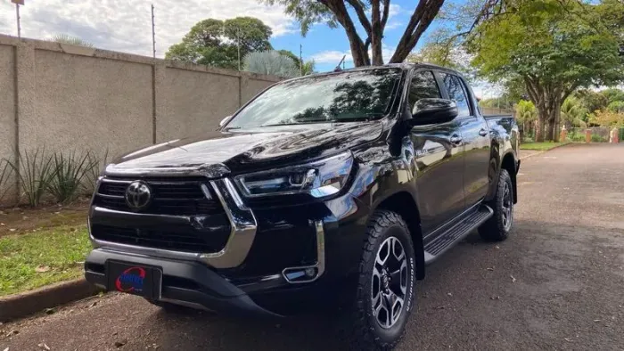 Toyota Hilux CD SRX 4X4 2.8 TDI 16V Diesel Aut. 2023