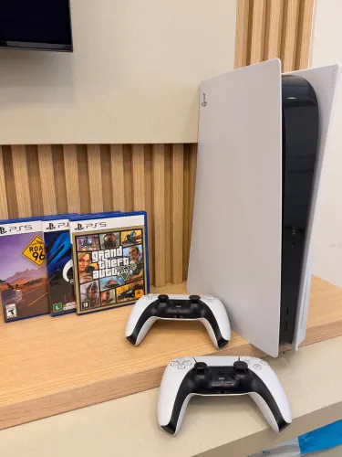 PlayStation 5 PS5 Fat com Leitor + 2 Controles DualSense + 3 Jogos + Caixa