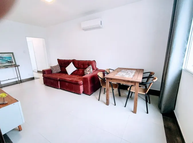 Boqueirão prédio frente mar porteira fechada 1dorm+quarto empregada 1 vg coletiva