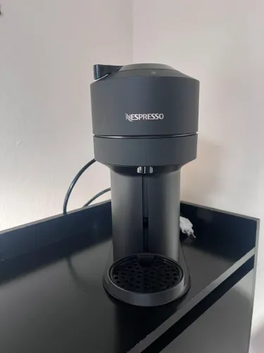 CAFETEIRA NESPRESSO VERTUO NEXT