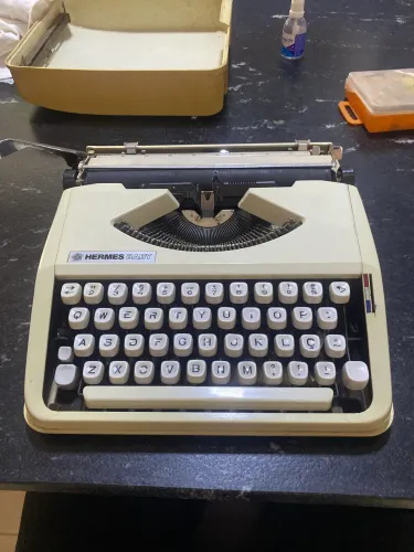Máquina de escrever