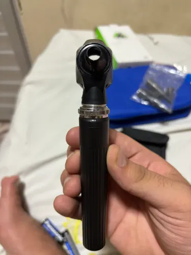 Mini Otoscópio Mikatos ? Preto Led?
