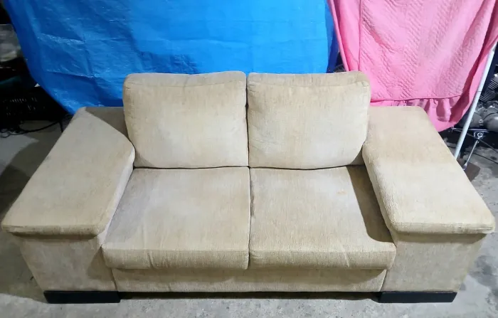 Sofá de 2 lugares SUPER Confortável 