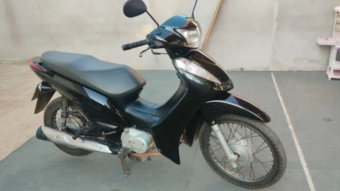 Honda Biz 125 ES 2012/2013 - Conservada *