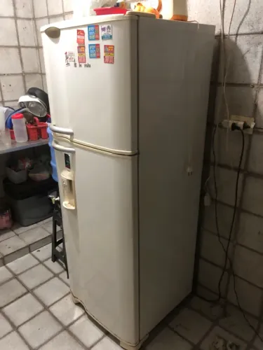 Geladeira boa cm água na porta