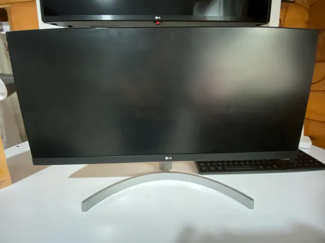 Monitor LG