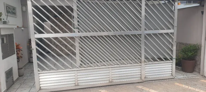 PORTÃO DE ALUMINIO