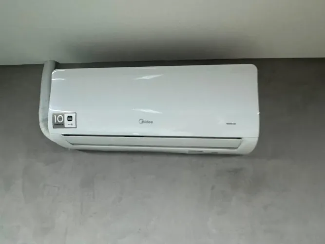 Ar Condicionado Split 9.000 BTUs Inverter AI Ecomaster Frio Midea
