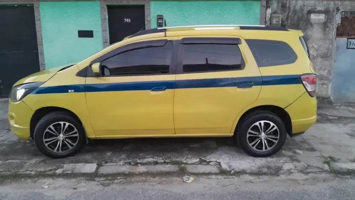 Chevrolet Spin LS 1.8 8V Econo.flex 5P Mec. 2014