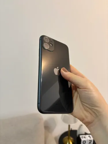 iPhone 11 - 128gb - usado