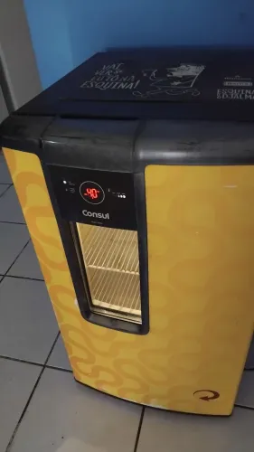 Vendo cervejeira cônsul!!