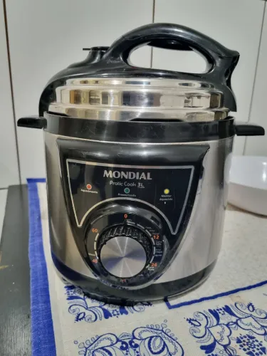 Vendo Panela de Pressão elétrica