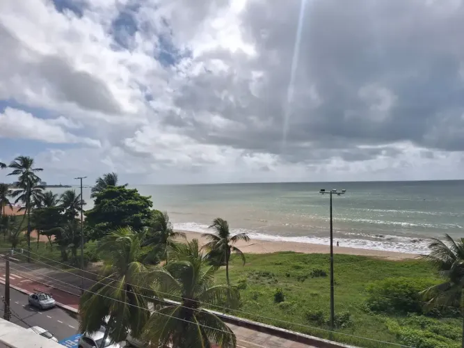 Apartamento Térreo Beira Mar no Cabo Branco Joao Pessoa Paraiba Piscina na Cobertura RC04