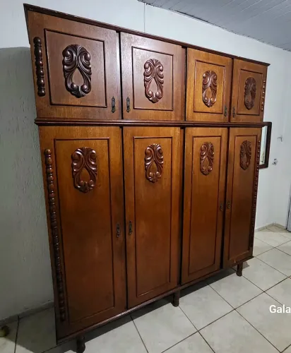 GUARDA ROUPAS. MOGNO MADEIRA NOBRE ANOS 60
