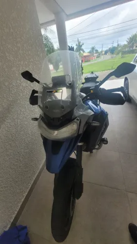 Moto impecável