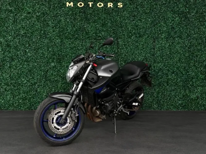 YAMAHA XJ6 N 2013