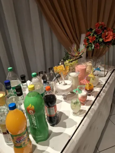 serviço de Open bar  drinks com 2 horas de plataforma 360 grátis 