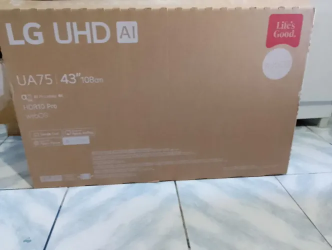 Tv LG smart 4k 43 polegadas nova na caixa completa